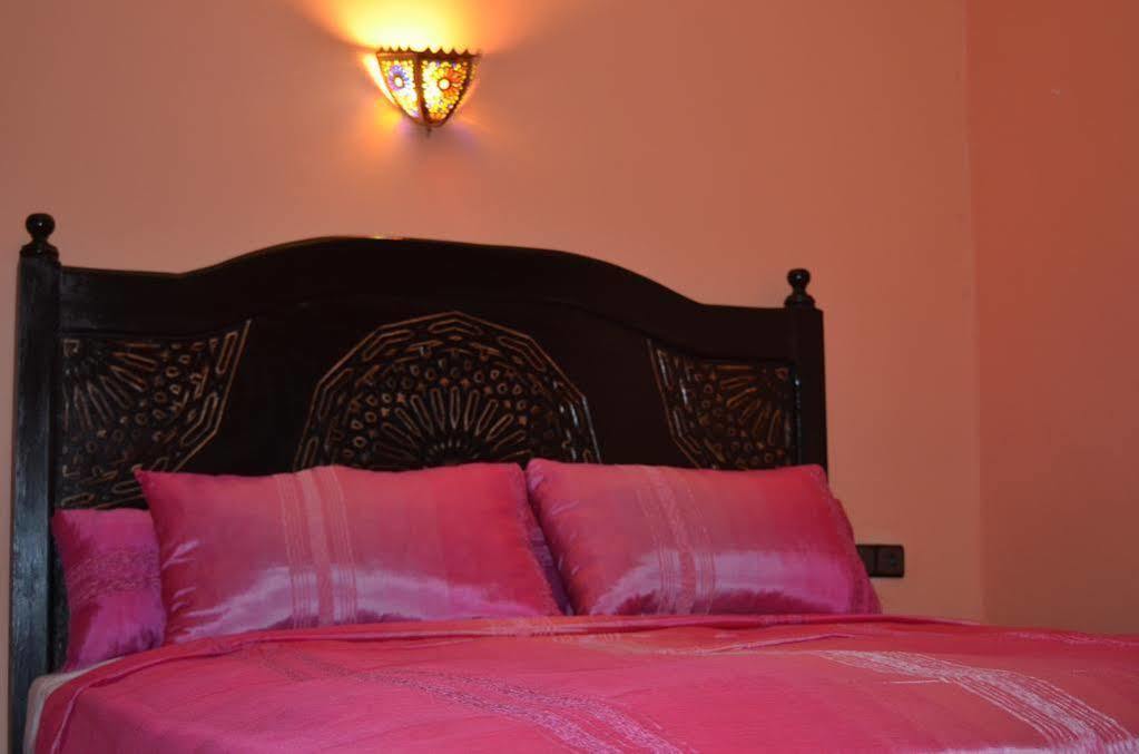 Riad Selma Bed & Breakfast แมกเนส ภายนอก รูปภาพ